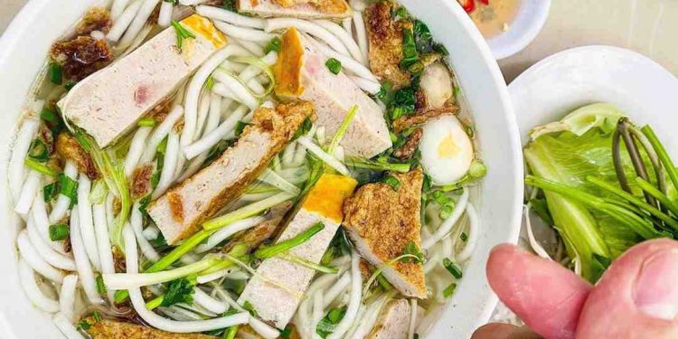 Sợi bánh canh chả cá thơm ngon dai dẻo