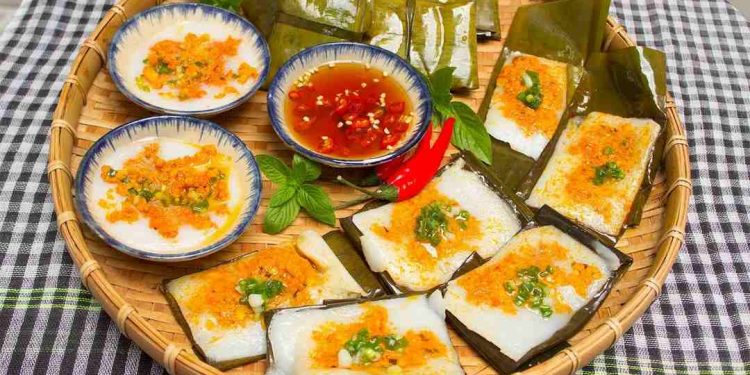 Bánh có nhân thịt gói lá chuối