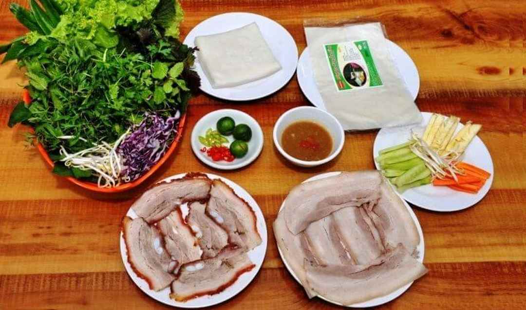 Những địa chỉ bán bánh tráng cuốn cùng thịt heo 