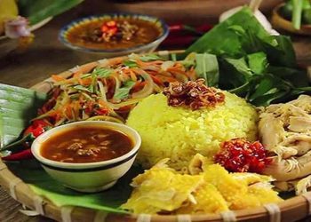 Tìm hiểu xuất xứ của cơm gà Hội An