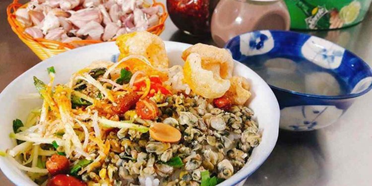 Món ăn bình dân xứ Huế