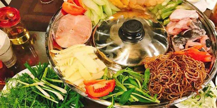 Lẩu cá lăng mang đậm hương vị của núi rừng Tây Nguyên