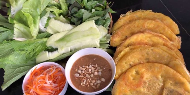 Cách làm bánh xèo miền Trung giòn tan, đơn giản