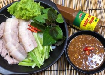 Cách làm bún mắm nêm thịt luộc đậm đà