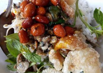 Cơm hến Thu Hiền