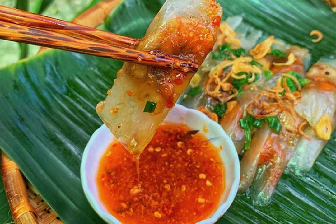 Cách làm bột bánh Lọc Huế Lá Chuối