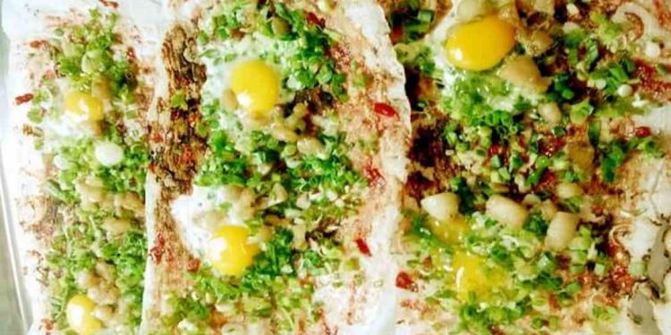 Bánh có hương thơm của mỡ hành.