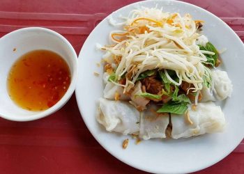 Bánh ướt là món ăn truyền thống của người Việt Nam