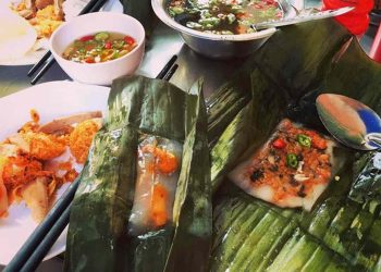 Những quán bán bánh nậm ở Huế là một trong những điểm đến hấp dẫn