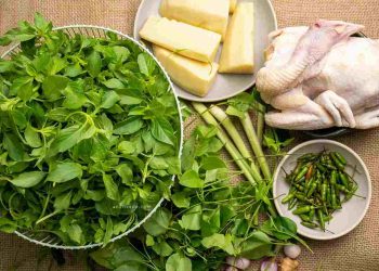 Cần phải kiểm tra chất lượng của lá é trong món lẩu gà nhé