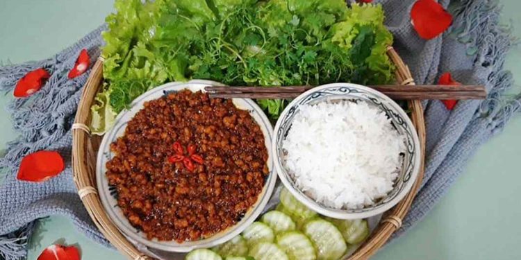 Mắm tép chưng thịt