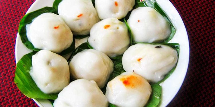 Bánh Ít Trần là một món ăn vặt được sản xuất từ Việt Nam.