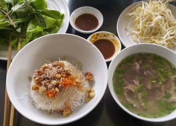 Cách chọn nguyên liệu đặc biệt để nấu phở khô Gia Lai