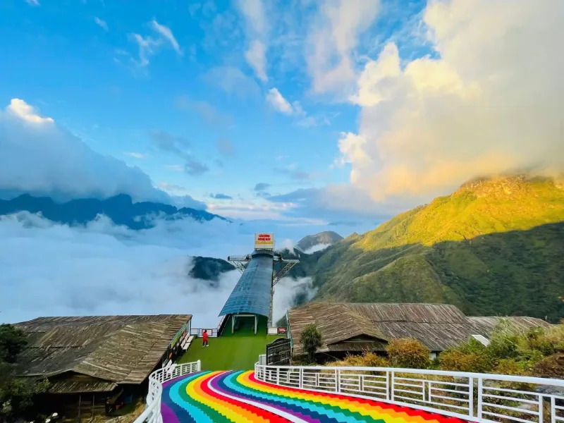 Lai Châu nằm ở vùng Tây Bắc, giáp Trung Quốc